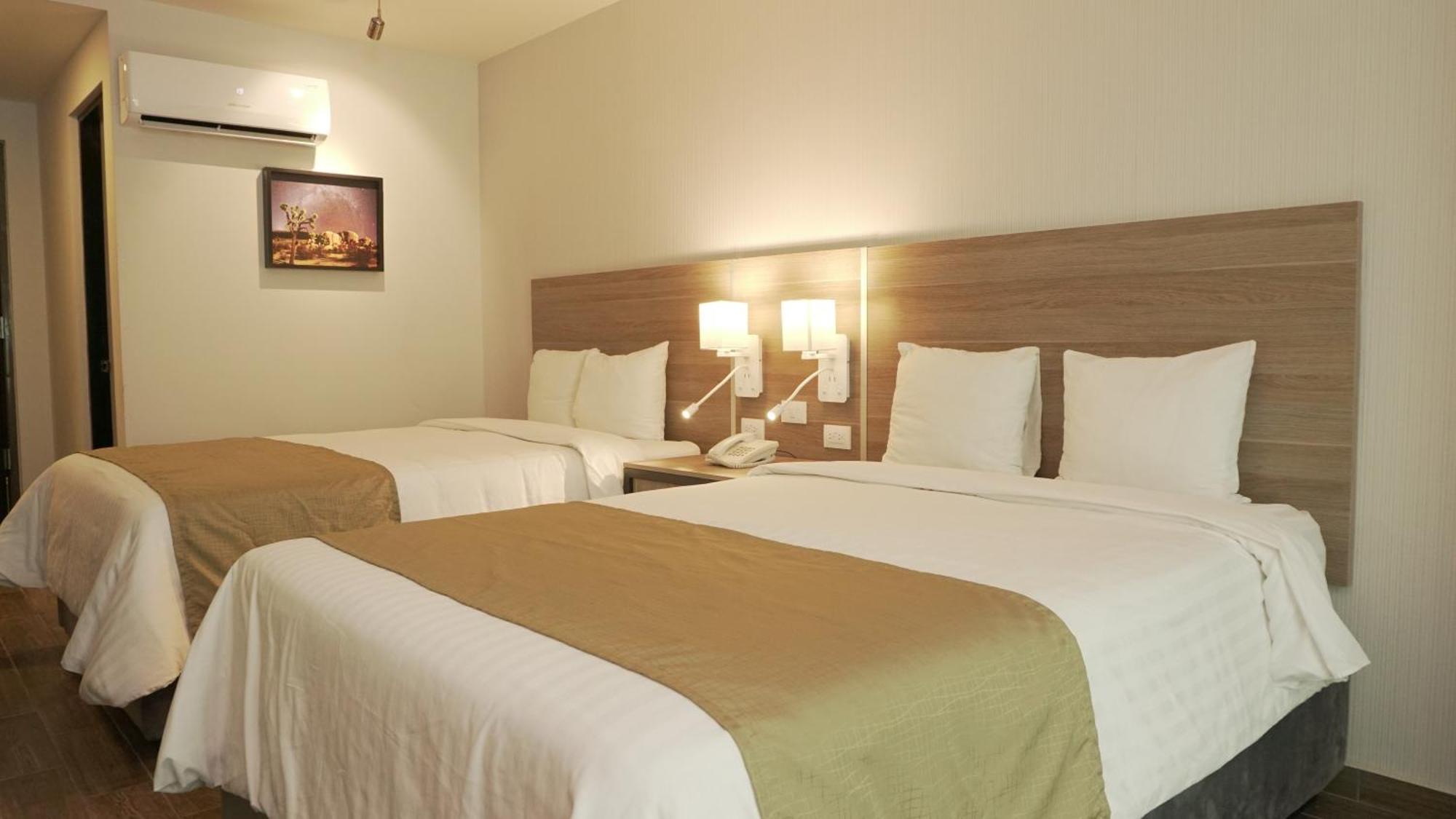 Hotel Nuvo Saltillo Esterno foto