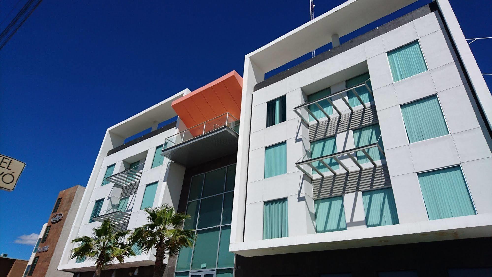 Hotel Nuvo Saltillo Esterno foto